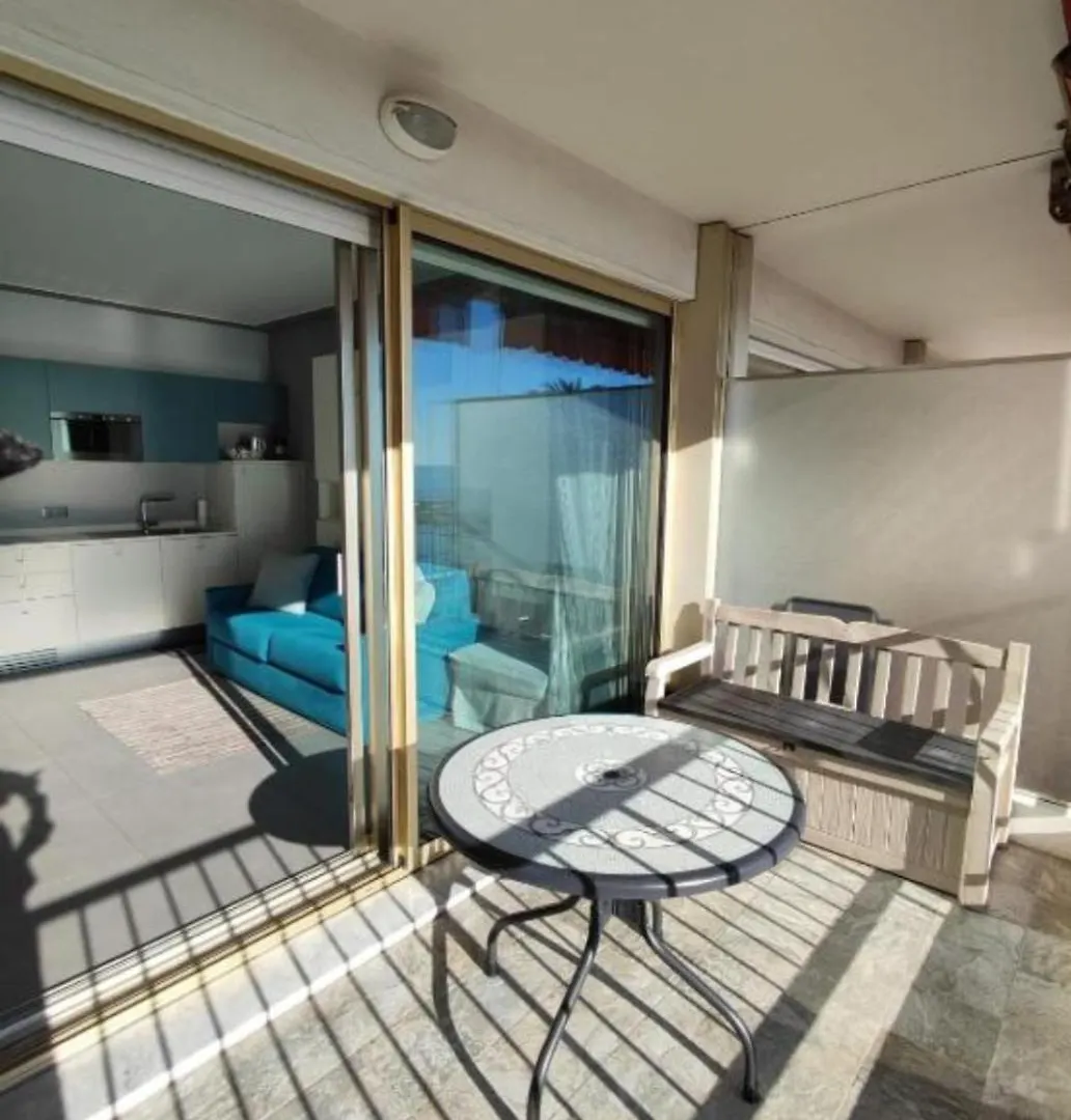 Chez Luisa Apartment 멍똥
